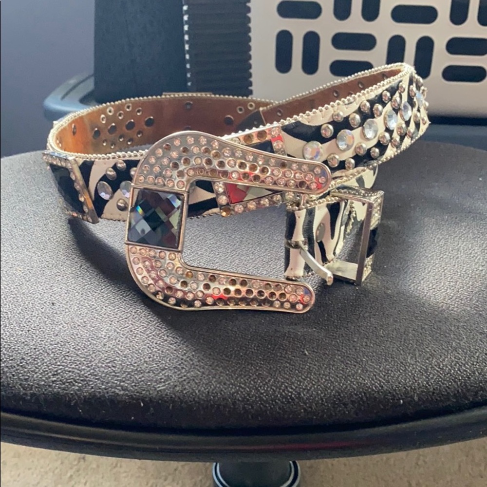 Western belt size M